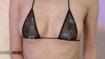 Nozomi koizumi's blowjob extravaganza ends with a hot cumshot facial