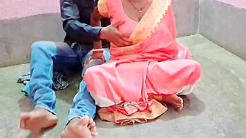 indian beautiful muslim girl gets her ass fucked by the tailor