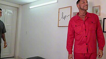 do two therapists fuck that horny latina?