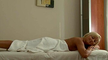 big masseur massages mya l's wet pussy on fours 😩💦