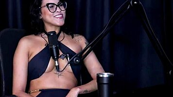 Mature wife in lingerie endures intense casting with young fucker