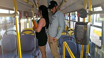 여학생 버스 안 공개 큰자지 방앗간 핸드잡으로 쑤셔짐