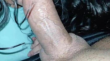 Mi Boca Abierta Recibe Cada Gota de Su Semen