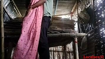 Bhabhi Gets Assfucked Outdoors On Webcam