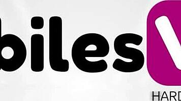 Little princess pussy cheers stepbro with deepthroat