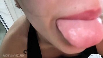 Me Cojo A Esta Putita Que Se Paseaba Por El Parque De Mendoza