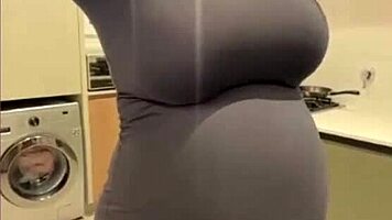 My milky stepmom licks her own nipples 😋