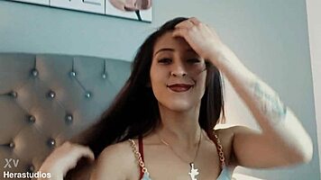Danna Londres Gets Facial Outdoors!