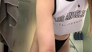 Extreme Fingering Pussy in Hotel Leads to Orgasm!