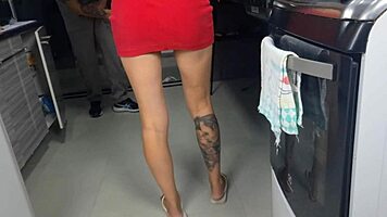 Casada Recebe Encanador Sem Calcinha - Outdoor Interview with Brunette Latina.