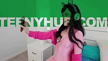 Jade Valentine in Cosplay Gets Ass Play from Damon Dice