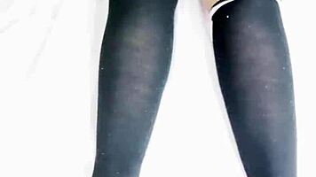 Follando con linda colegiala en miniskirt moaning