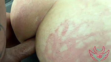 amigo da minha irmã não aguentou o anal intenso e o blowjob com meu pau grande