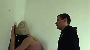 i quickly fucked my classmate in the entrance and came in her mouth 😏