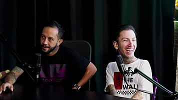 Prefere Pau Que A Faz Gozar Grava Com A Elisa Sanchez O Jeito De Chupar A Buceta E Sobre Ter Que Falar Sobre Um Filho - Bia Hot Preliminares Podcast Watch On Sheer Red