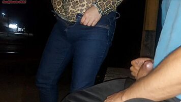 Sério Eu Corro O Risco De Colocar Meu Pau Na Frente Dessa Mulher Esperando O Ônibus Veja Oque Ela Fez.