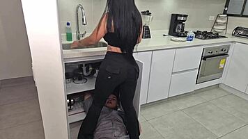 Alejandra Palacios seduces the plumber and rides his cock