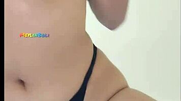 Morrita argentina 18 años me envía su pack, ¡qué rico su coñito húmedo! 😍