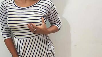 Feeling The Passion In This Indian Bhabhi's Desi Sex Video With Ass Shaking