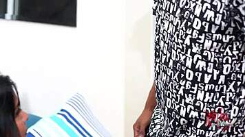 madrastra peruana sumisa es follada por hijastro a escondidas de su viejo 😍