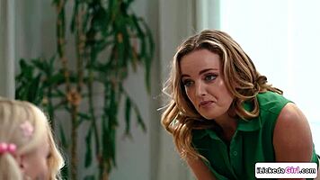 Milfs Lick Stepdaughters Petite 18+ Pussy