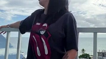 Wife Flashes Tight Pussy Outdoor In Bold Exhibitionist Solo Masturbation