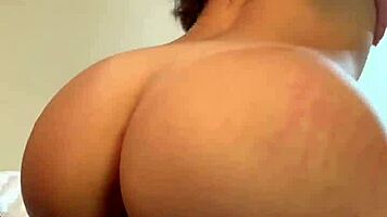 that gray beanie girl gives a great fuck in the dorm