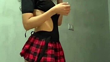 this cute colombian model with big natural tits is a total nympho in public outdoor 😍 fit and sexy!