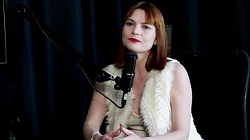 Sexologist DISCUSSES tantric sex differences and FINGER technique - Reh Queen Sheer Red