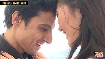 भारतीय लड़के ने चीनी लड़की की चूत और गांड मारके चीन की माँ का भोसड़ा किया