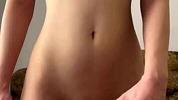 Cute Teen Fingering And Fucking A Dildo Maiskii