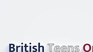 Watch the fucking machine make these redhead lesbians squirt!