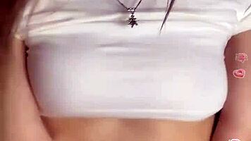 Watch this Russian teen dancing on Bigo?