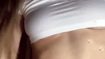 Watch this Russian teen dancing on Bigo?