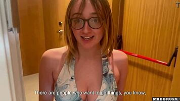 Fucking the hotwife while neighbor watches 😏