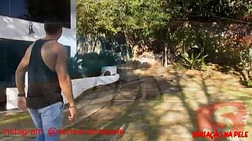 Fui Procurar Emprego De Segurança Na Mansão Da Madame E Acabei Comendo O Cuzinho Da Patroa Gostosa Na Beira Da Piscina Melody Antunes