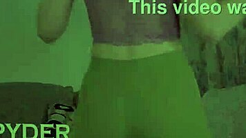 Scarlett maes amazing gorgeous camel-toe in leggings during photoshoot