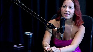 Ruiva Safada Shows Ass After Husband Suggests Liberal Entry, Loves Big Thick Cock! 🔥