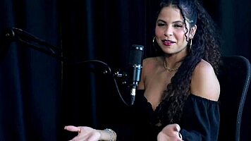 Safada faz dança sensual após falar não faz sexo anal gosta preliminares adora chupar transou trilha fetiches sweet karolzinha