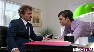 Small Secretary Fucked by New Boss