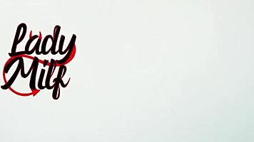 Roommate walks around in towel, and the naughty girl wants his cock