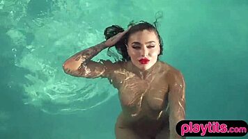 Big Ass Stunning Beauty Strips To Flaunt Naked Figure In The Pool