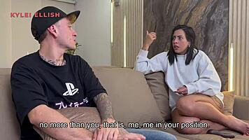 Eso te pasa por infiel, follo al mejor amigo de mi novio en su cumple y me llena el coño de leche, Kylei Ellish, Pipeboy y Nick Jowels