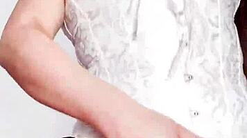 Madrastra anal puta masturbates with hijastro while husband works, loving virtual sex as beautiful latina zorra.