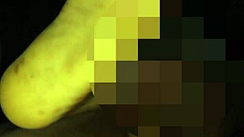 Sexy Yellow Bone Ebony Spreading Her Pussy