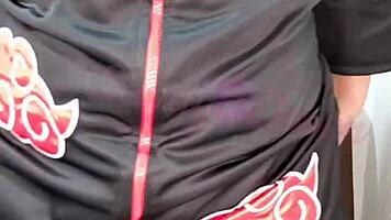 NARUTOS CURVY SEXY GIRL MASTURBATING