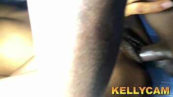 Big dick fucks cute wet pussy in detailed action