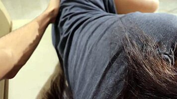 मेरी सेक्सी हर्मनस्ट्रा को मेरी बड़ी लंड चूसना पसंद है बिना हाथों के, वो सिर्फ मुंह लगाती है और मैं बाकी करता हूँ, उसे मेरी लेचिटा पीना पसंद है - पॉर्नो इन एस्पानोल एमेच्योर