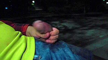 Dickflash In Night Park Stranger Teen 18+Ager Cant Resist And Makes Cum