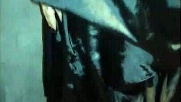 he came from work and thats how my big ass wife receives me